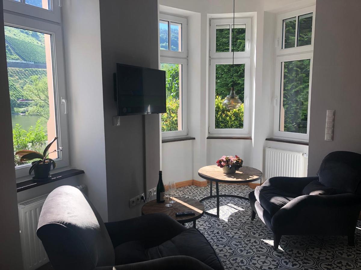 Mosel-Erker Apartment Reil Exterior photo